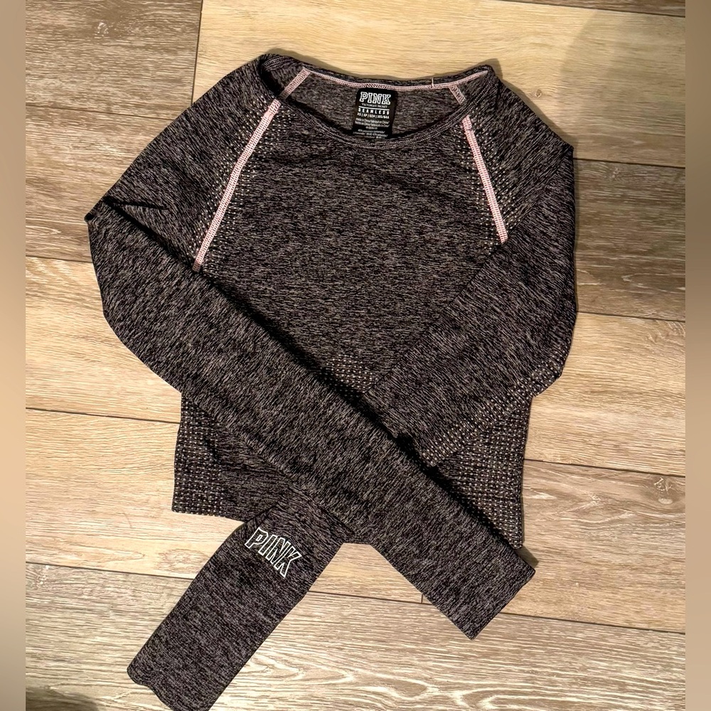 PINK seamless crop long sleeve top